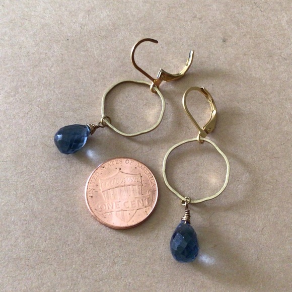 Sundance charm handcrafted earrings - Picture 5 of 7